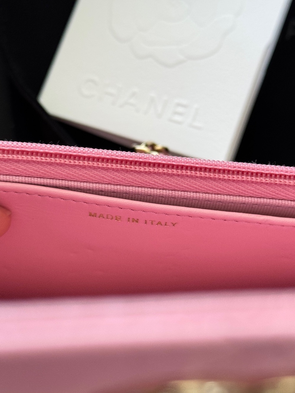 CHANEL Pink Quilted Caviar Leather Wallet Crossbody with Chain - Picture 5 of 10